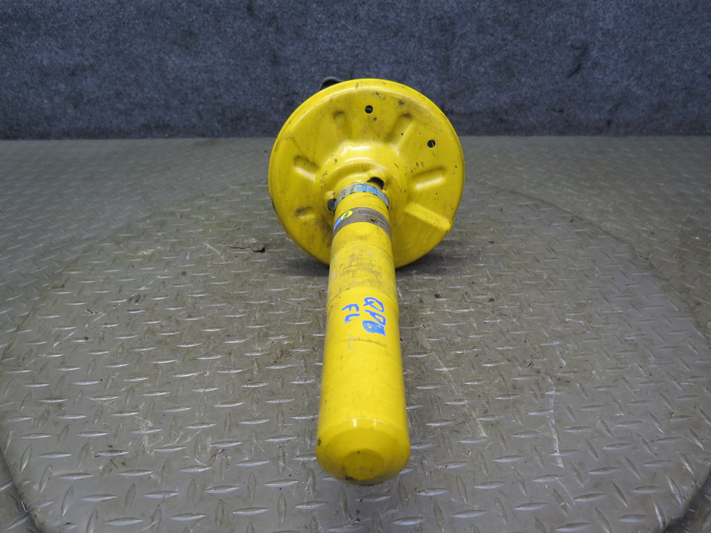 2000-2004 Porsche Boxster 986 Bilstein Front Strut Shock Absorber Set