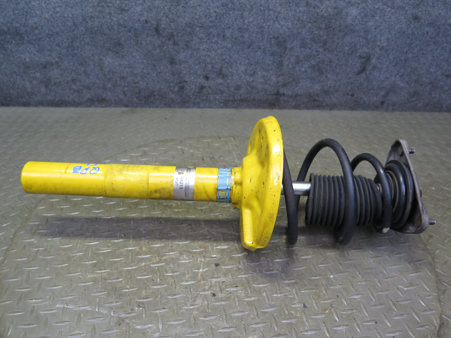 2000-2004 Porsche Boxster 986 Bilstein Front Strut Shock Absorber Set