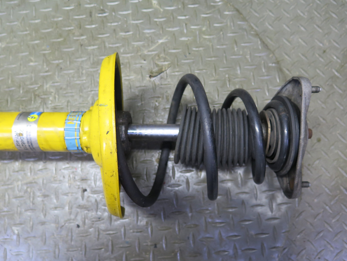 2000-2004 Porsche Boxster 986 Bilstein Front Strut Shock Absorber Set