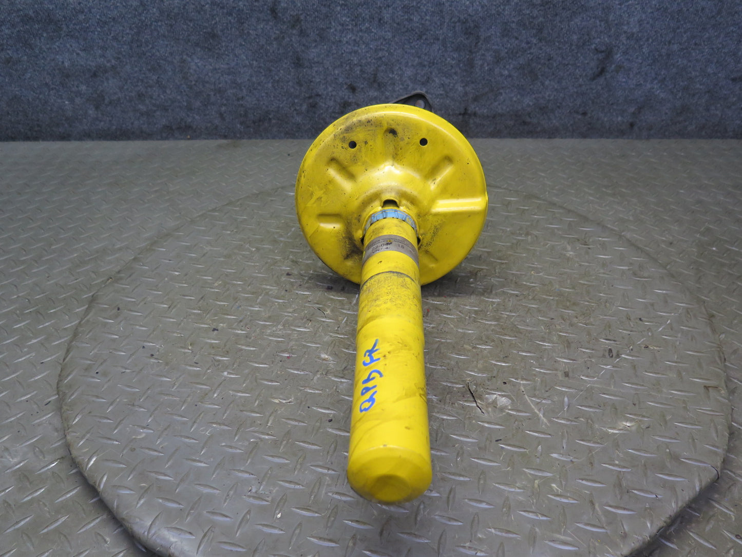 2000-2004 Porsche Boxster 986 Bilstein Front Strut Shock Absorber Set