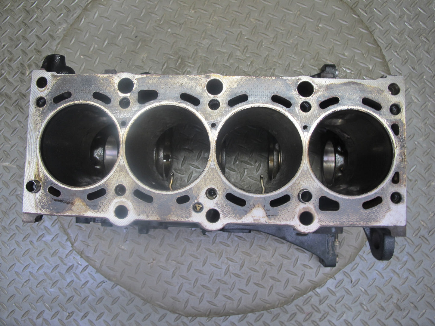 96-99 BMW E36 318ti 1.9L M44 Engine Motor Cylinder Block OEM