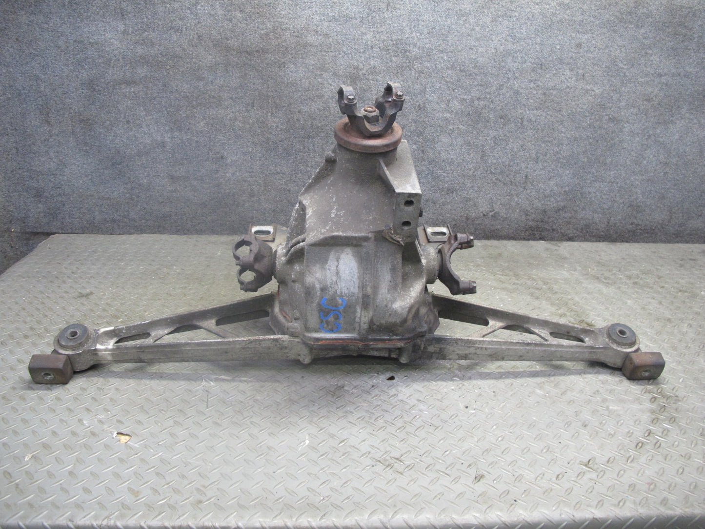 90-96 Chevrolet Corvette C4 A/T Rear Differential Carrier 2.59 Ratio OEM