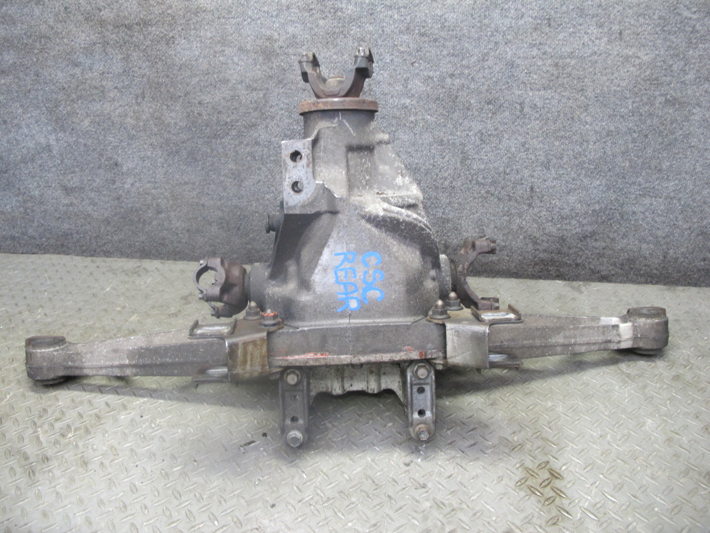 90-96 Chevrolet Corvette C4 A/T Rear Differential Carrier 2.59 Ratio OEM