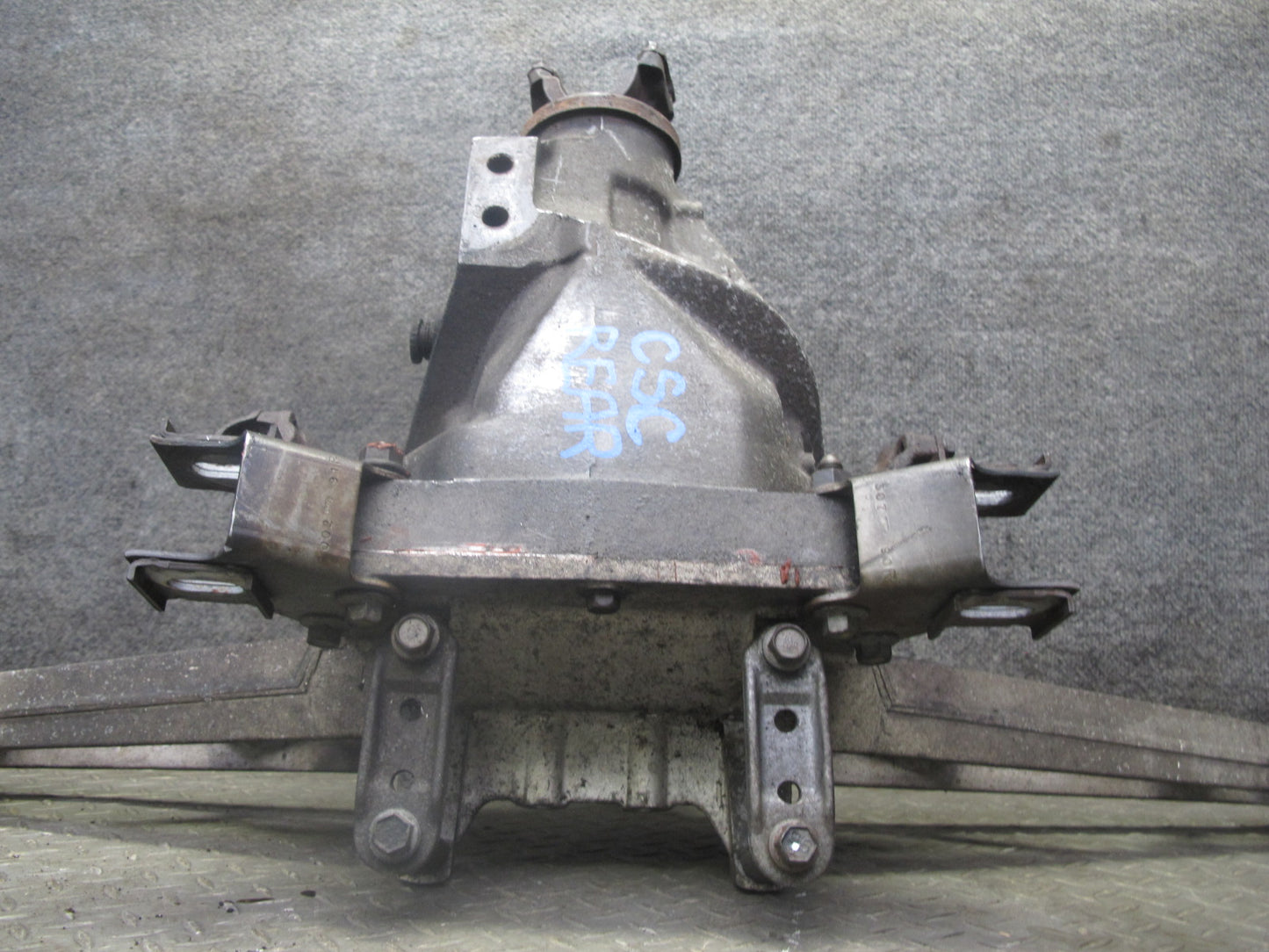 90-96 Chevrolet Corvette C4 A/T Rear Differential Carrier 2.59 Ratio OEM