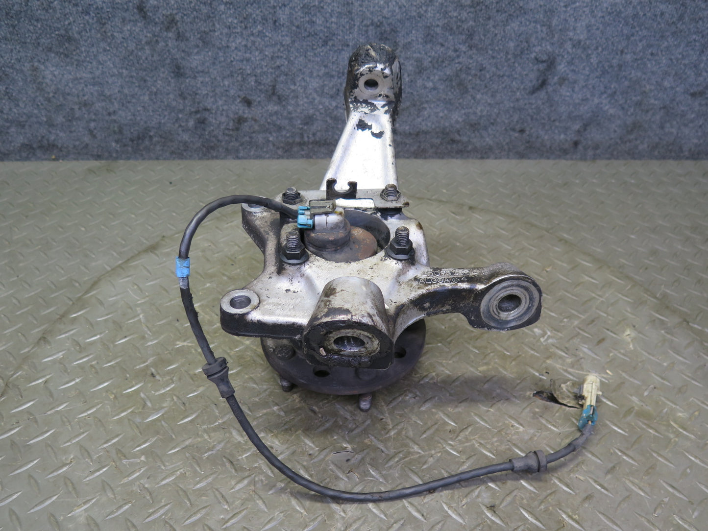 91-96 Chevrolet Corvette C4 Front Left Spindle Knuckle Wheel Hub Bearing OEM