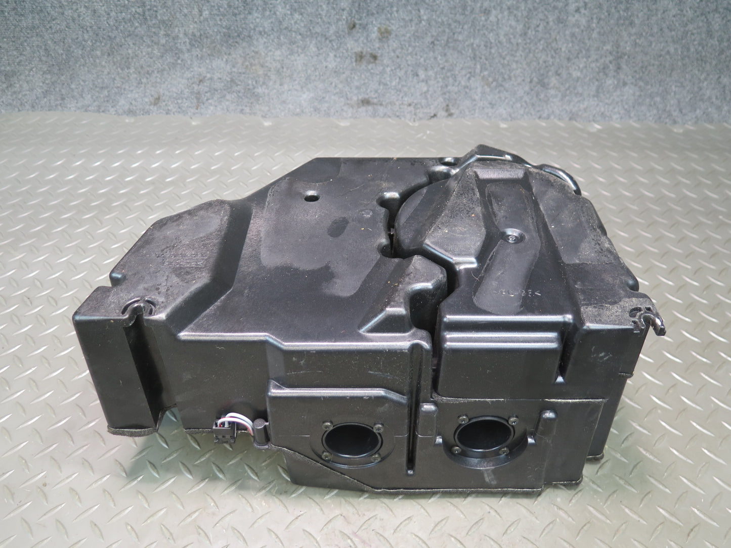 98-02 Mercedes R129 Sl-class Rear Bose Subwoofer Speaker Box 1298205502 OEM