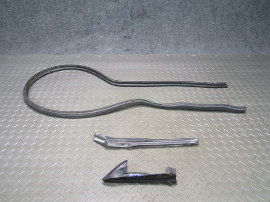 94-02 Mercedes R129 Sl-class Left Door Window Weatherstrip Rubber Seal Set