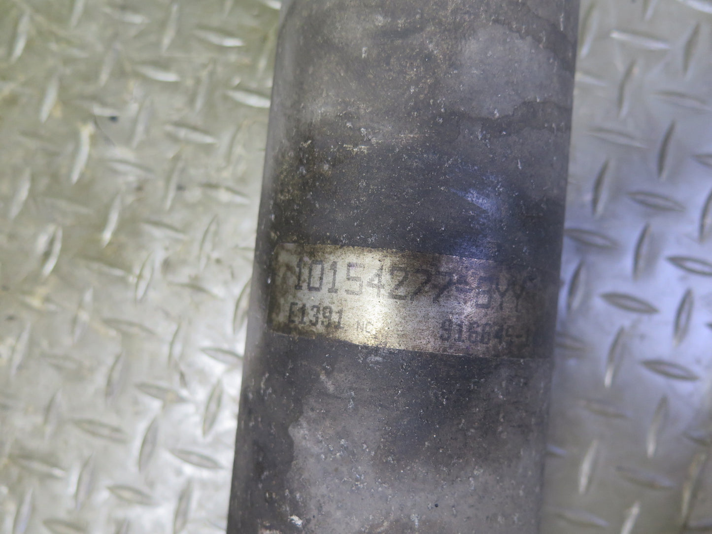 84-91 Chevrolet Corvette C4 A/T Rear Left or Right Half Axle Shaft 10154277 OEM