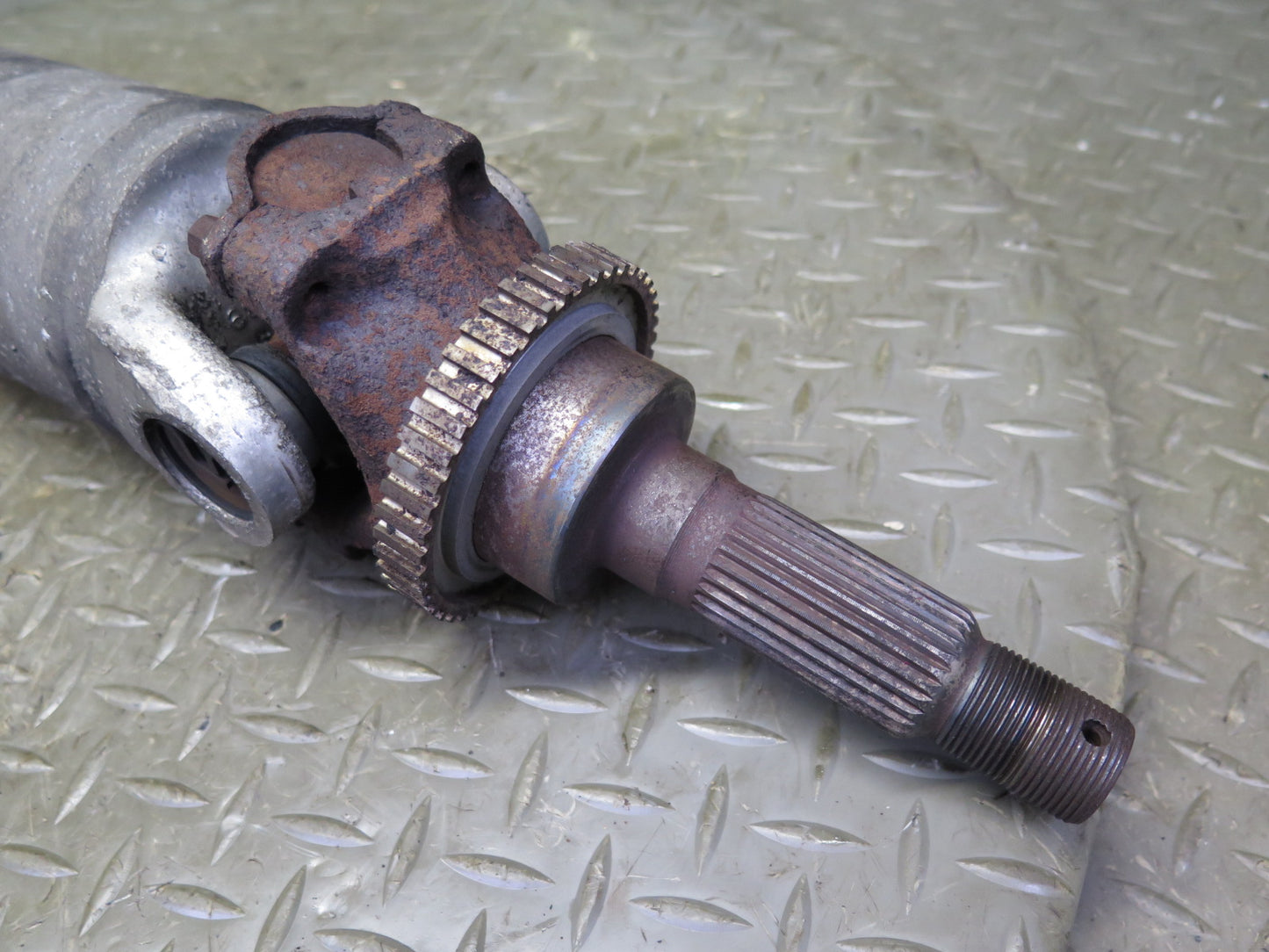 84-91 Chevrolet Corvette C4 A/T Rear Left or Right Half Axle Shaft 10154277 OEM
