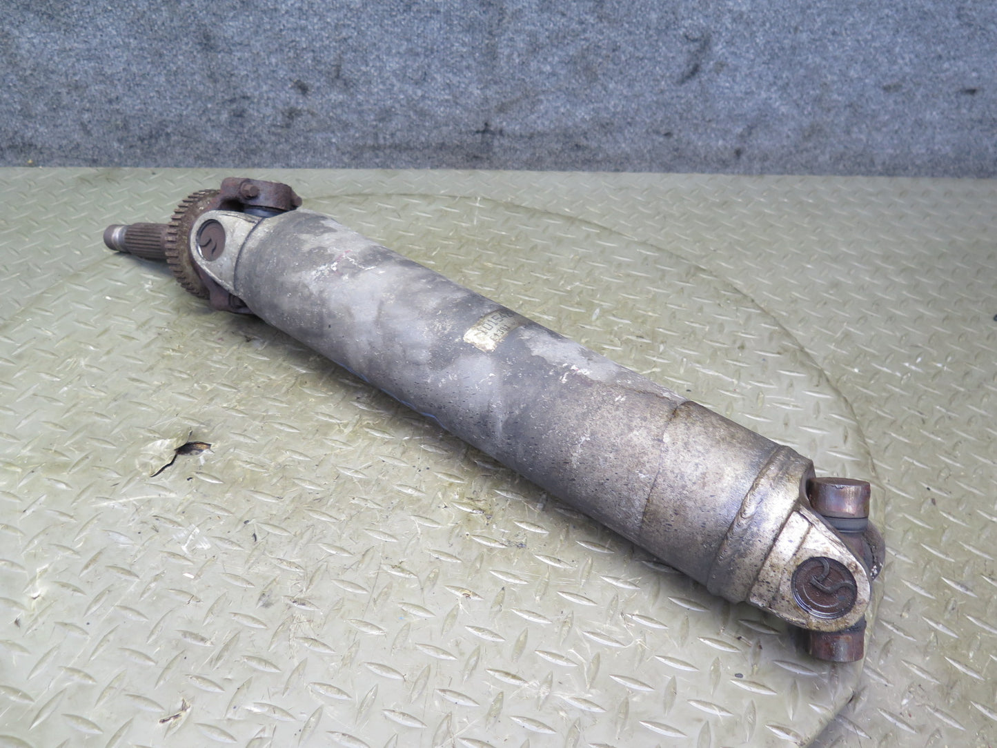 84-91 Chevrolet Corvette C4 A/T Rear Left or Right Half Axle Shaft 10154277 OEM