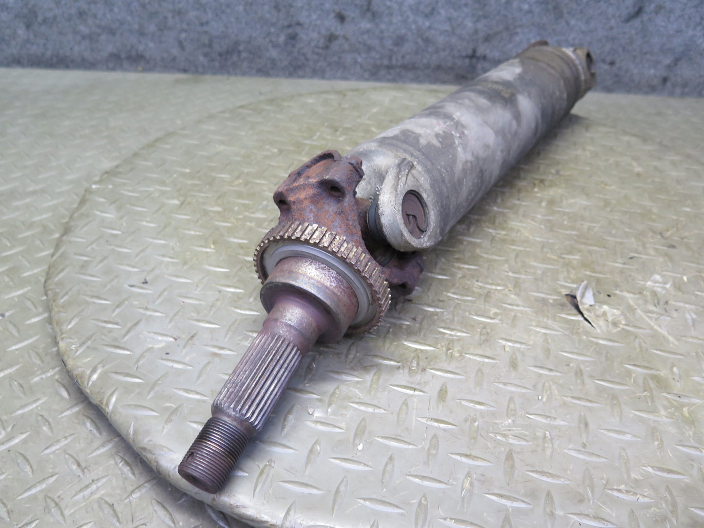 84-91 Chevrolet Corvette C4 A/T Rear Left or Right Half Axle Shaft 10154277 OEM