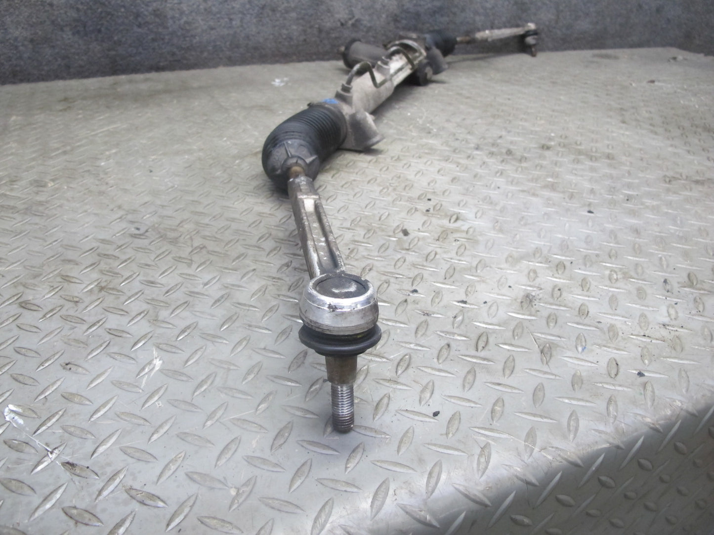 1997-2004 Porsche Boxster 986 Power Steering Rack & Pinion