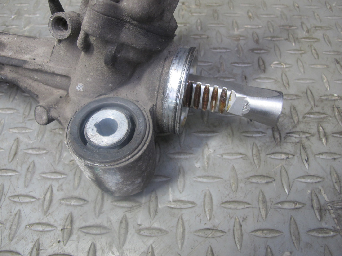 2010-2013 Porsche Panamera 970 Power Steering Rack & Pinion 97034700505