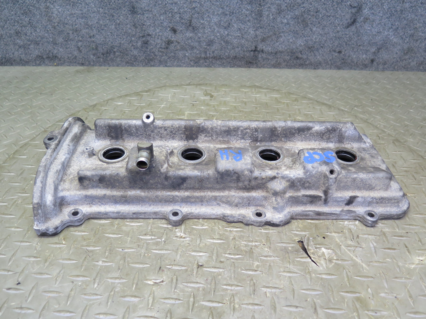 02-10 Lexus UZZ40L SC430 3UZFE Right Engine Valve Cover 104K Miles OEM