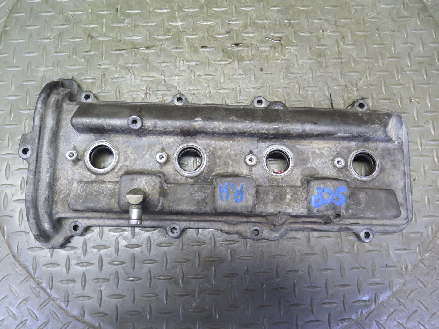 02-10 Lexus UZZ40L SC430 3UZFE Right Engine Valve Cover 104K Miles OEM