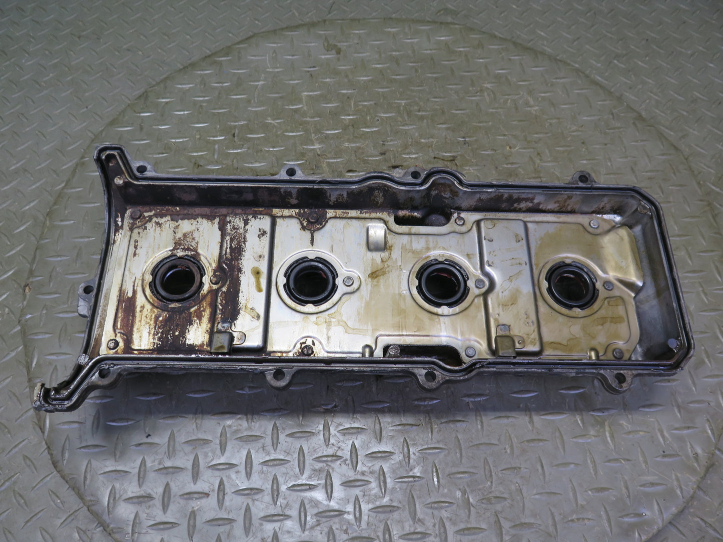 02-10 Lexus UZZ40L SC430 3UZFE Right Engine Valve Cover 104K Miles OEM