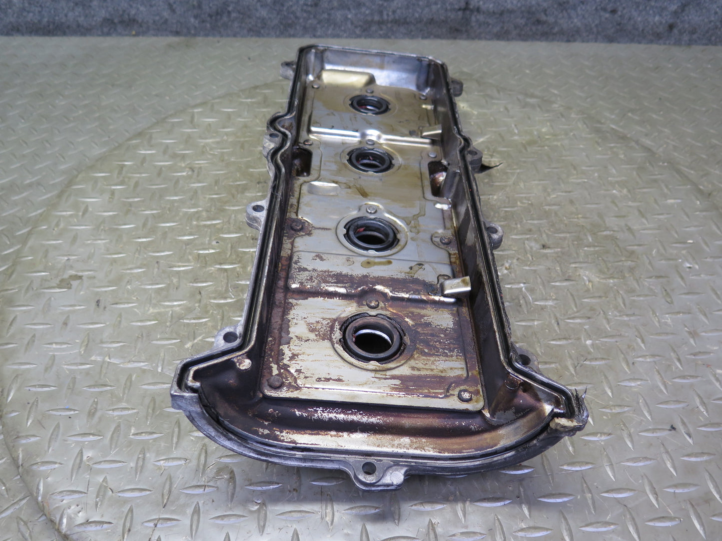 02-10 Lexus UZZ40L SC430 3UZFE Right Engine Valve Cover 104K Miles OEM