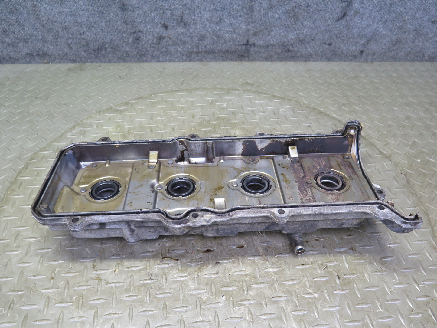 02-10 Lexus UZZ40L SC430 3UZFE Right Engine Valve Cover 104K Miles OEM