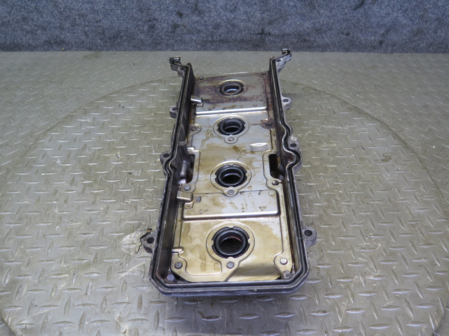 02-10 Lexus UZZ40L SC430 3UZFE Right Engine Valve Cover 104K Miles OEM