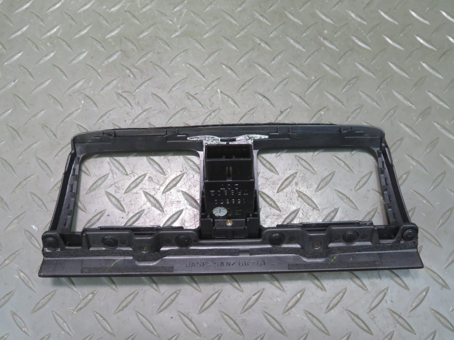 98-00 Lexus UCF20L LS400 Dash Center Air Vent Trim w Hazard Switch OEM