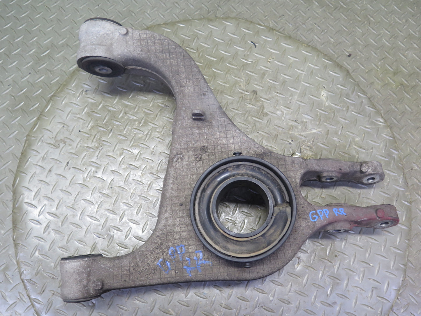 2010-2016 Porsche Panamera 970 Rear Right Side Upper Lower Control Arm Set 4PCS