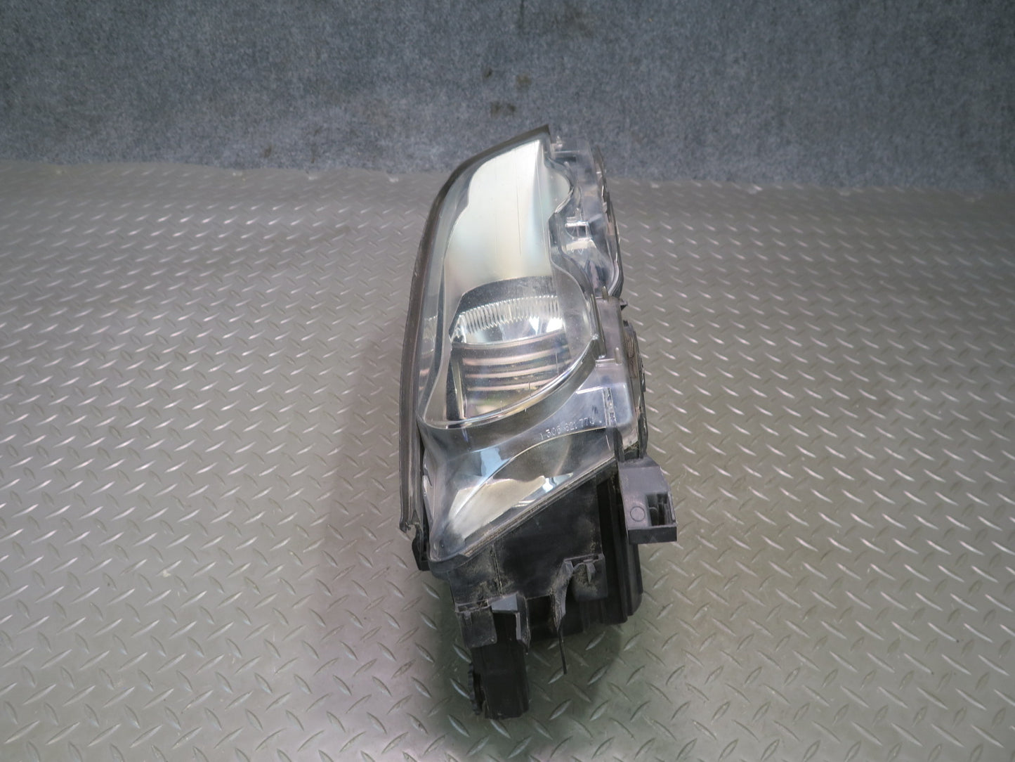 2001 BMW E46 330ci Coupe Convertible Front Right Halogen Headlight Lamp OEM