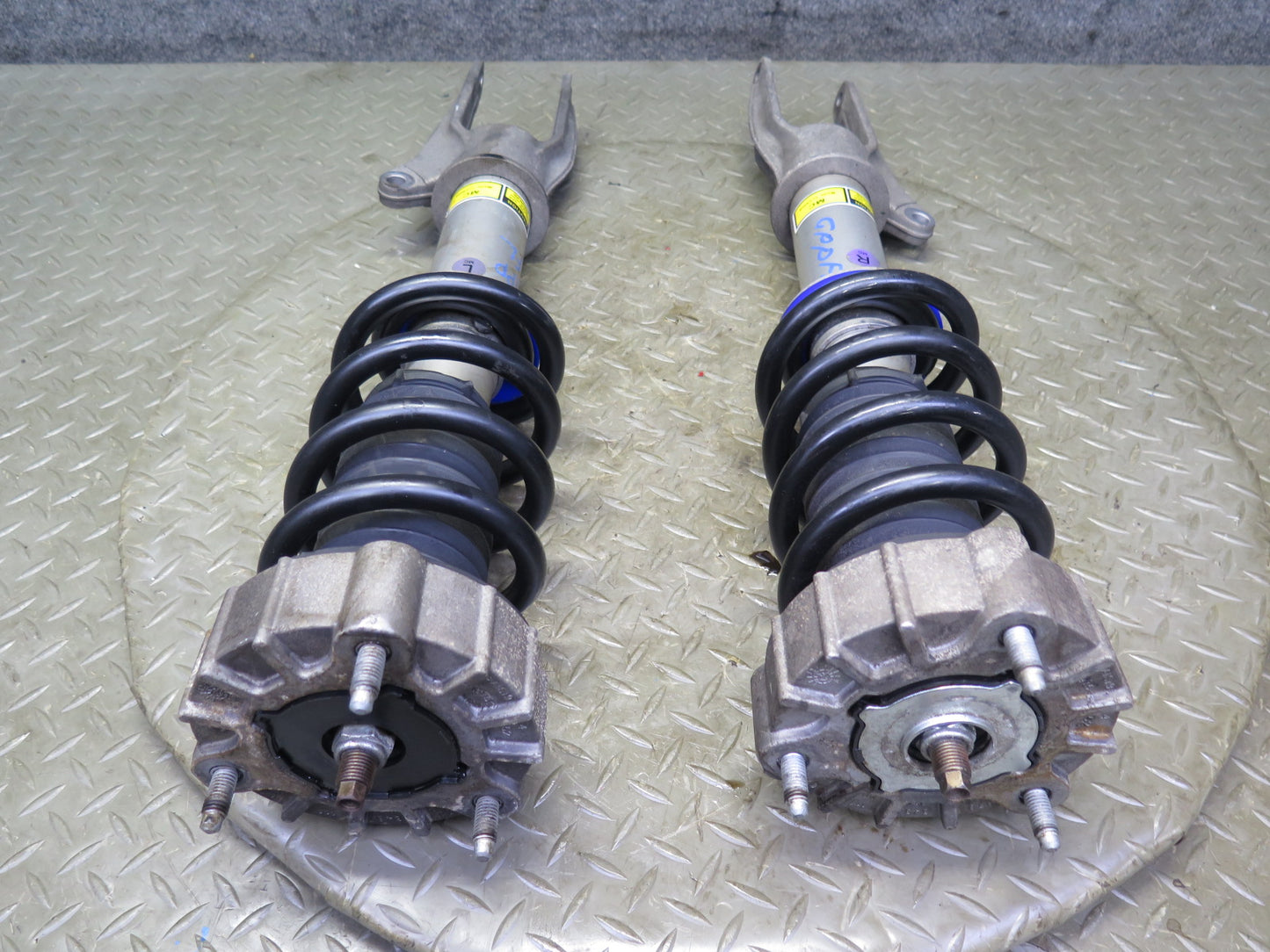 2010-2016 Porsche Panamera 970 Front Shock Strut Absorber w Pasm Set of 2