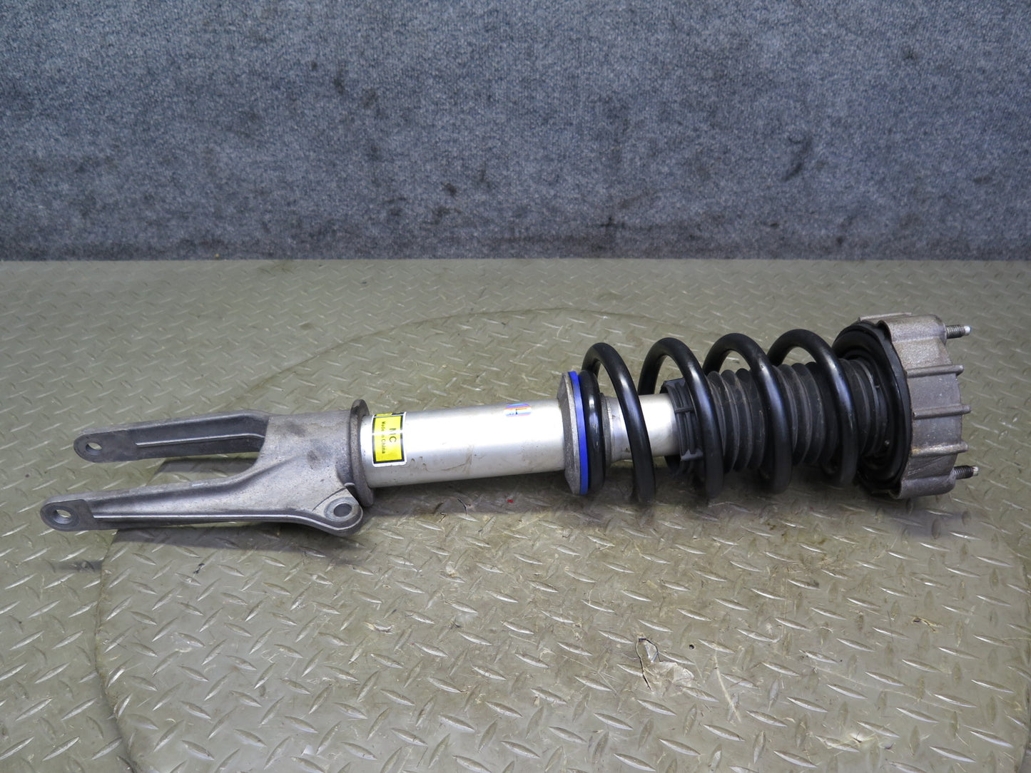 2010-2016 Porsche Panamera 970 Front Shock Strut Absorber w Pasm Set of 2