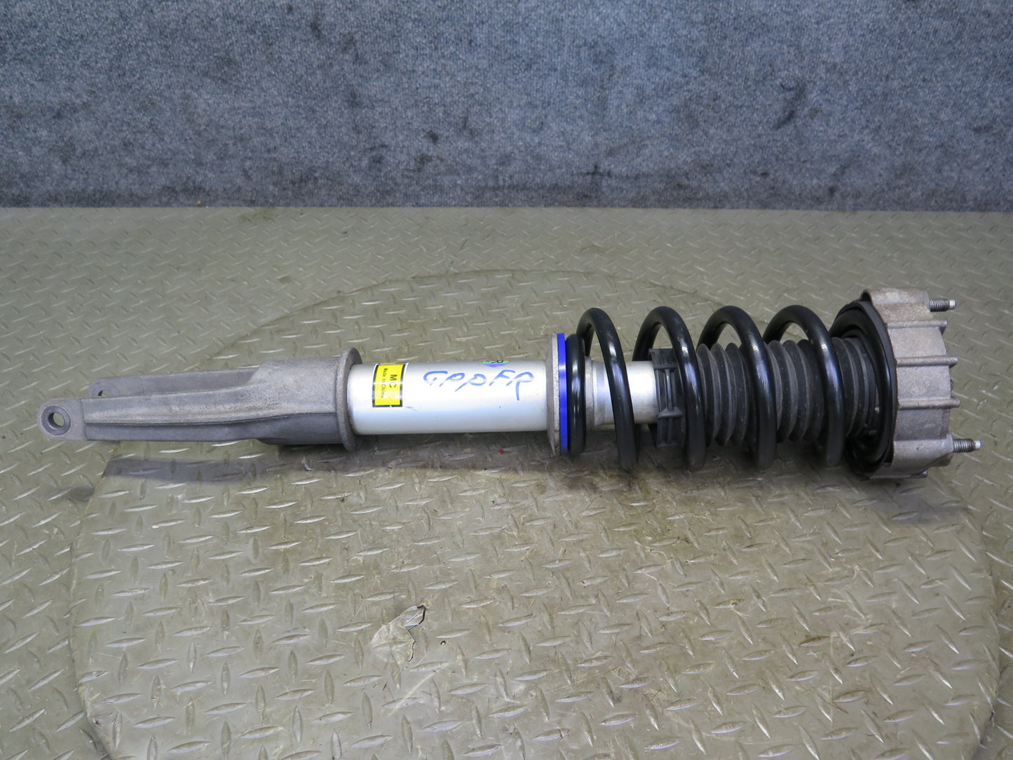 2010-2016 Porsche Panamera 970 Front Shock Strut Absorber w Pasm Set of 2