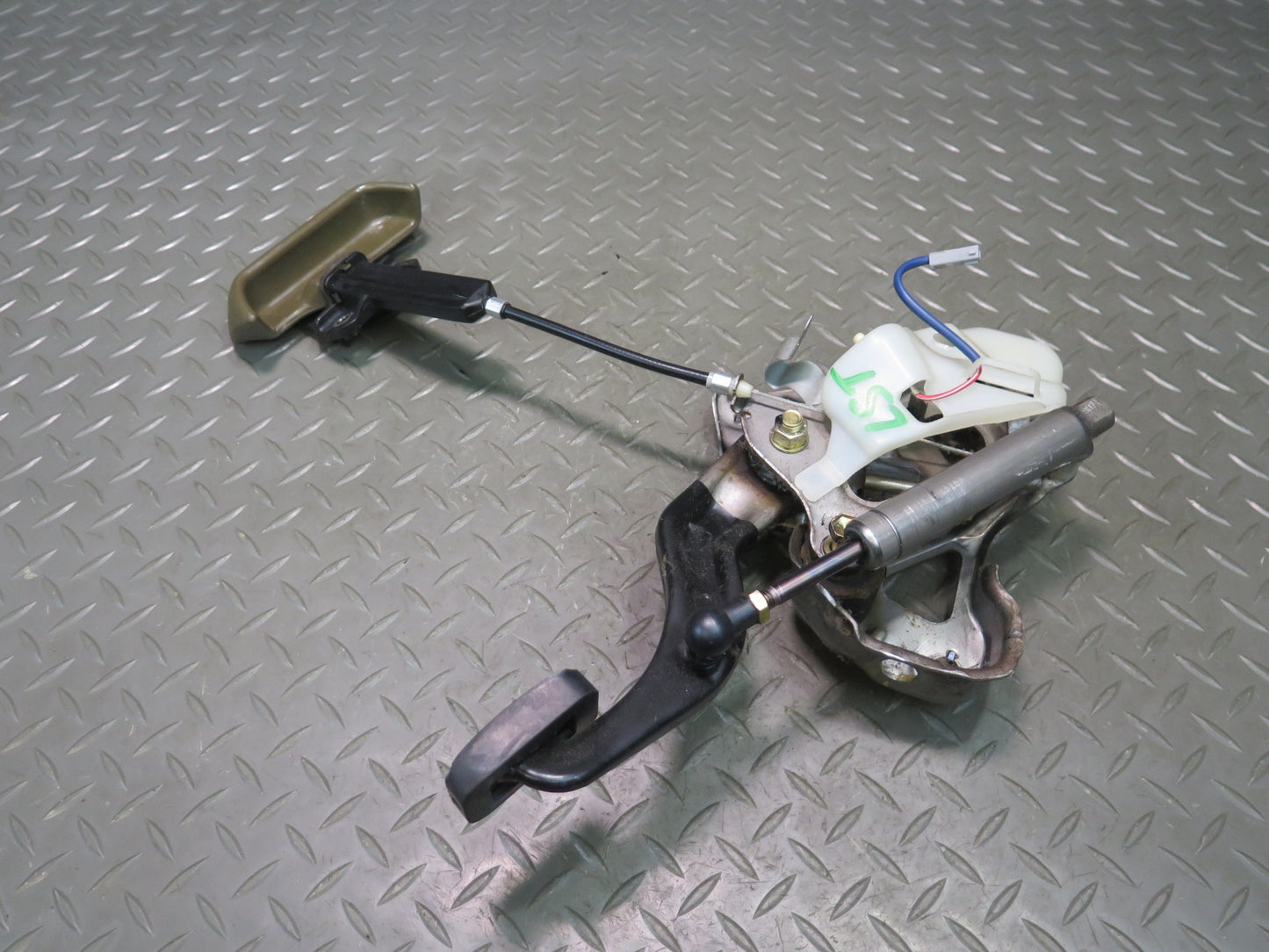 98-00 Lexus LS400 Emergency Parking Brake Pedal w Release Handle Set OEM