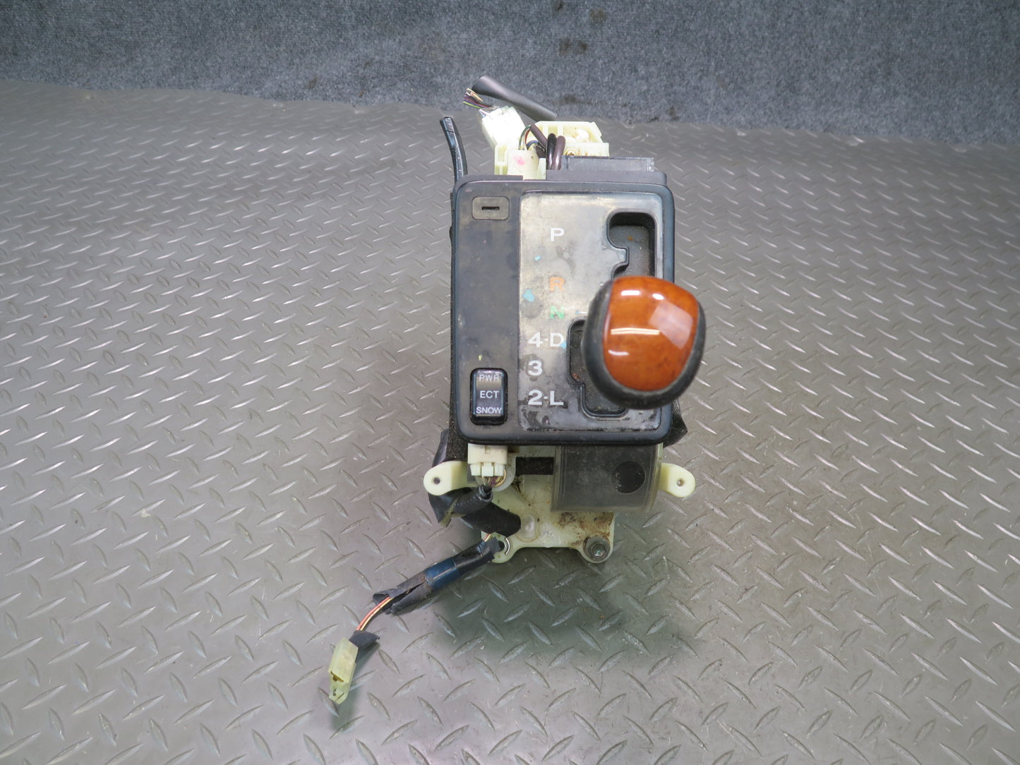 98-00 Lexus UCF20L LS400 A/T Automatic Transmission Gear Shifter w Knob OEM