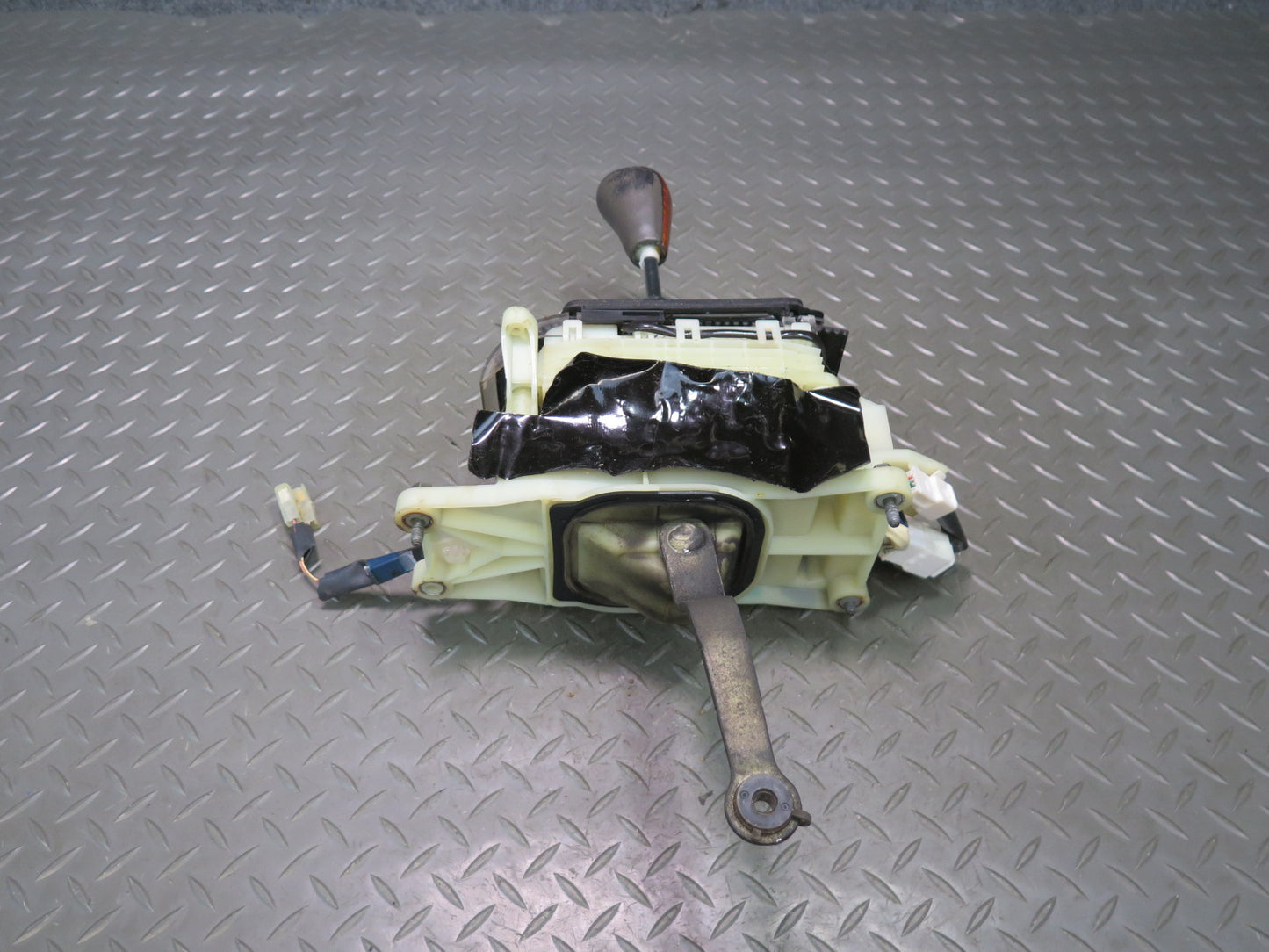 98-00 Lexus UCF20L LS400 A/T Automatic Transmission Gear Shifter w Knob OEM