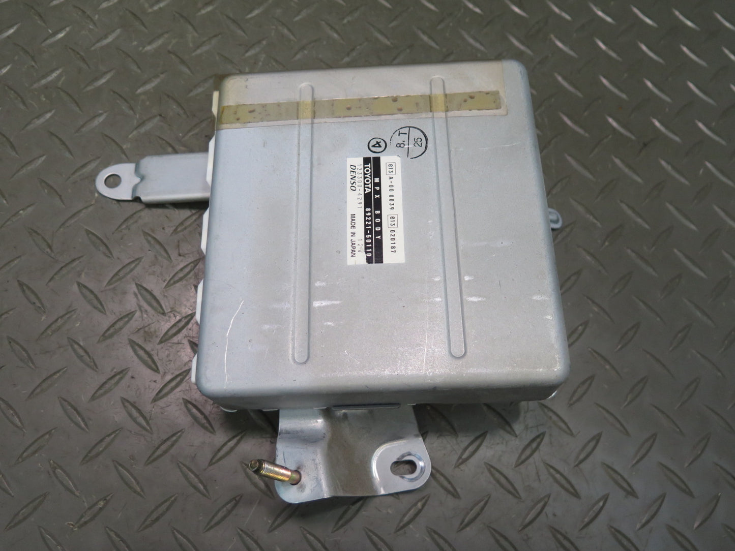 99-00 Lexus UCF20L LS400 MPX Multiplex Body Control Module Unit 89221-50110 OEM