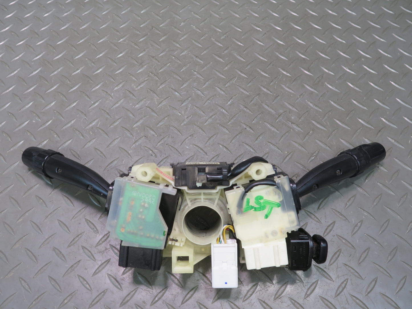 98-99 Lexus UCF20L LS400 Steering Column Multi Switch w Sensor Assembly OEM