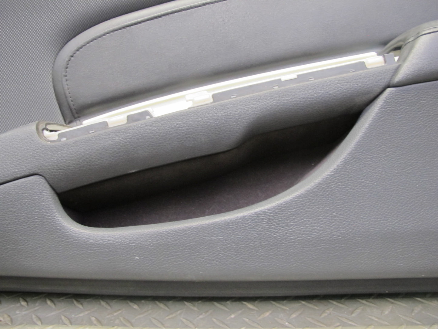 07-09 Nissan Z33 350Z Convertible Right Door Trim Cover Panel Black OEM