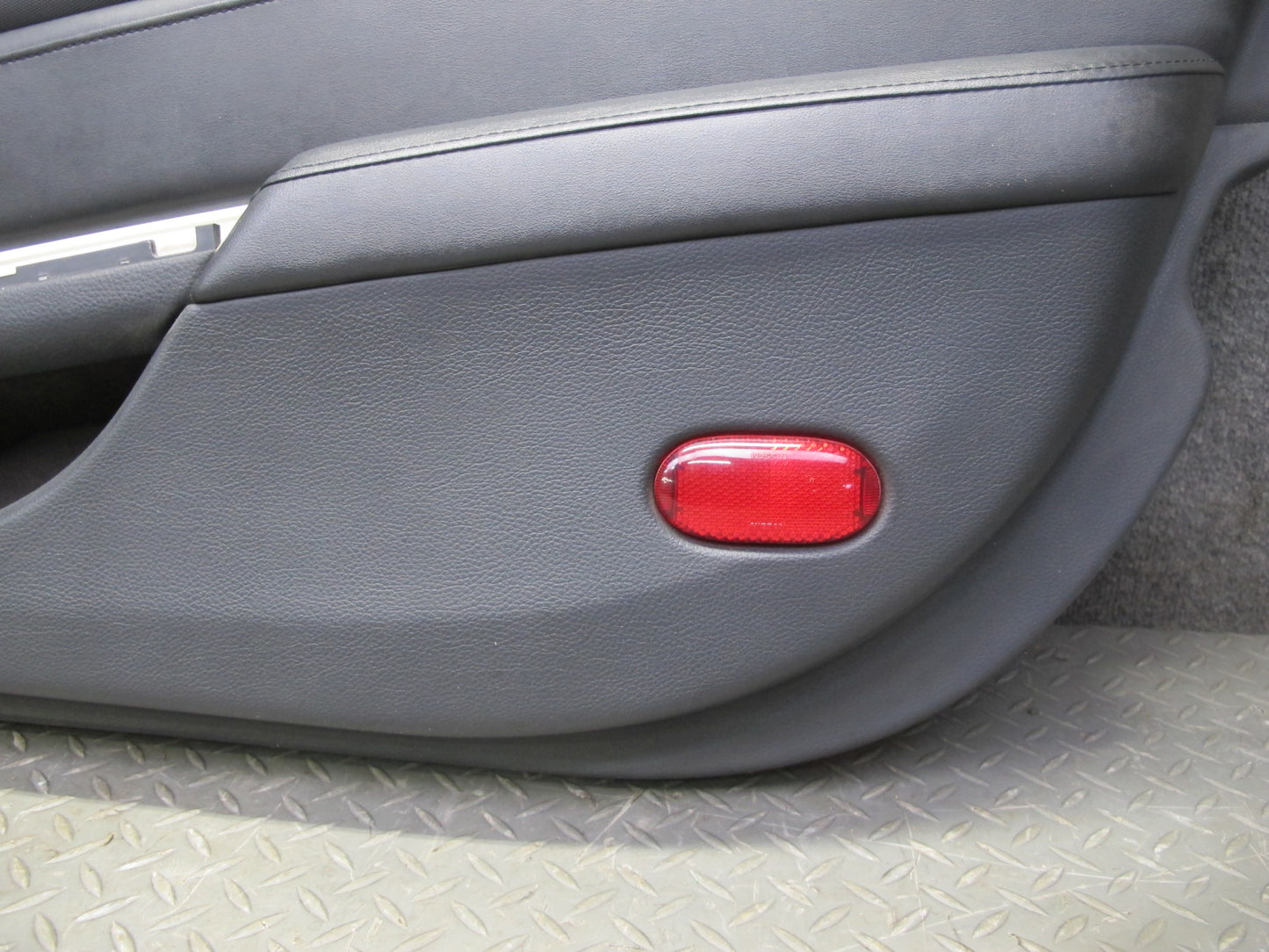 07-09 Nissan Z33 350Z Convertible Right Door Trim Cover Panel Black OEM
