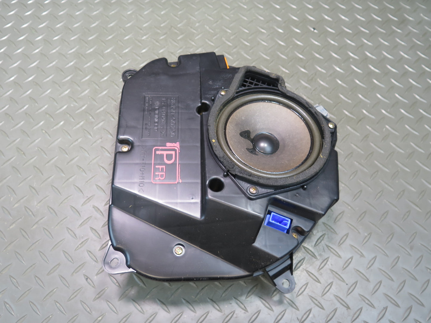 95-00 Lexus UCF20L LS400 Set of 2 Front Left & Right Door Speaker Pioneer OEM