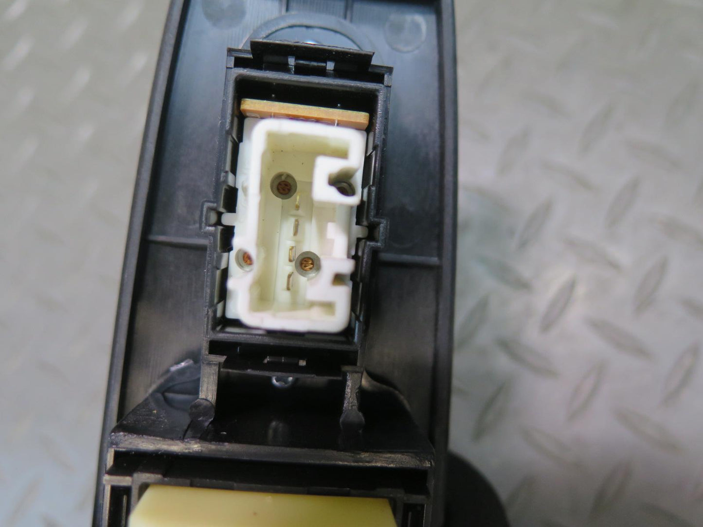 98-00 Lexus UCF20L LS400 Front Right Passenger Door Window Switch w Trim OEM