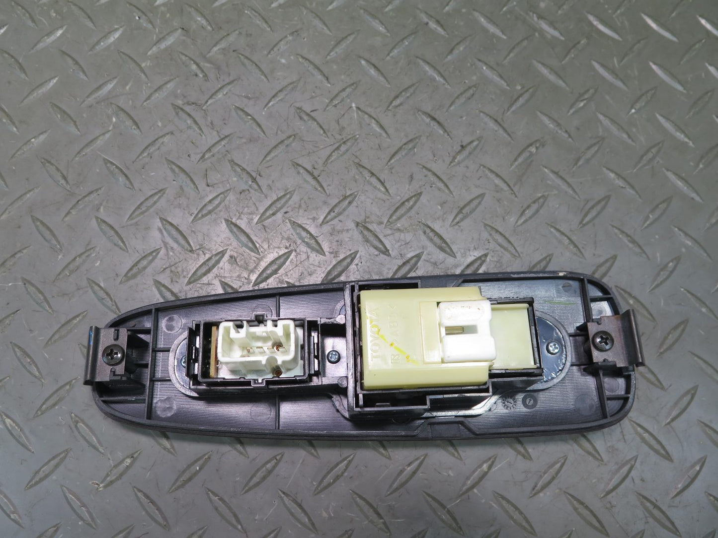 98-00 Lexus UCF20L LS400 Front Right Passenger Door Window Switch w Trim OEM