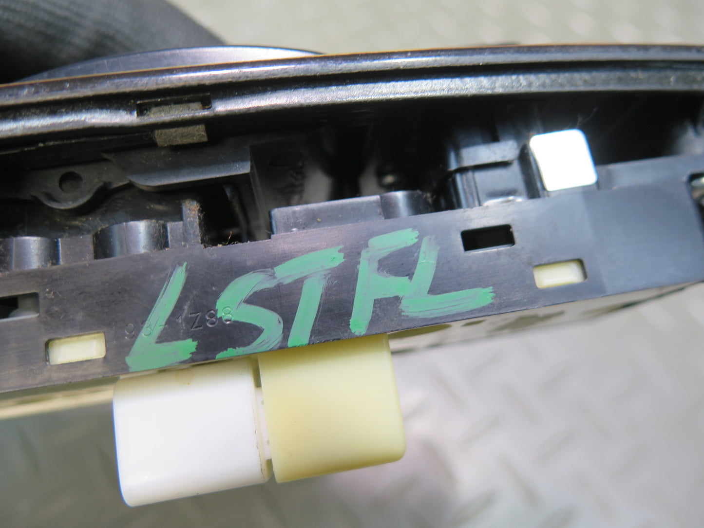 98-00 Lexus UCF20L LS400 Front Left Door Master Power Window Switch w Trim OEM