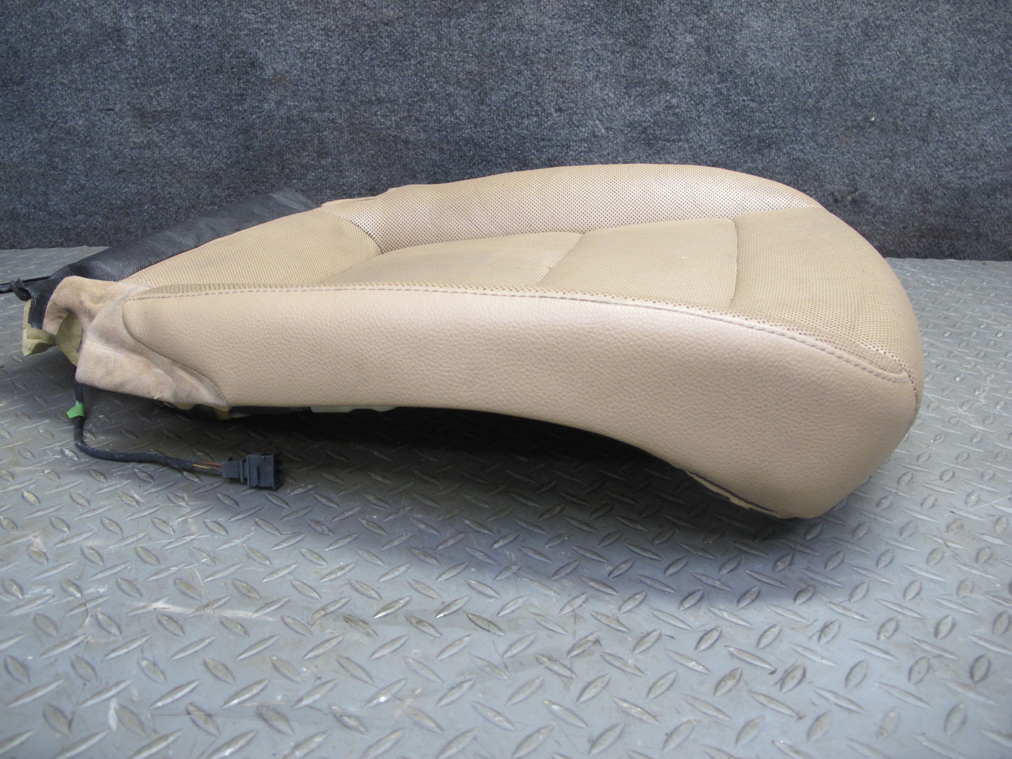 2010-2016 Porsche Panamera 970 Front Right Pass Side Lower Bottom Seat Cushion