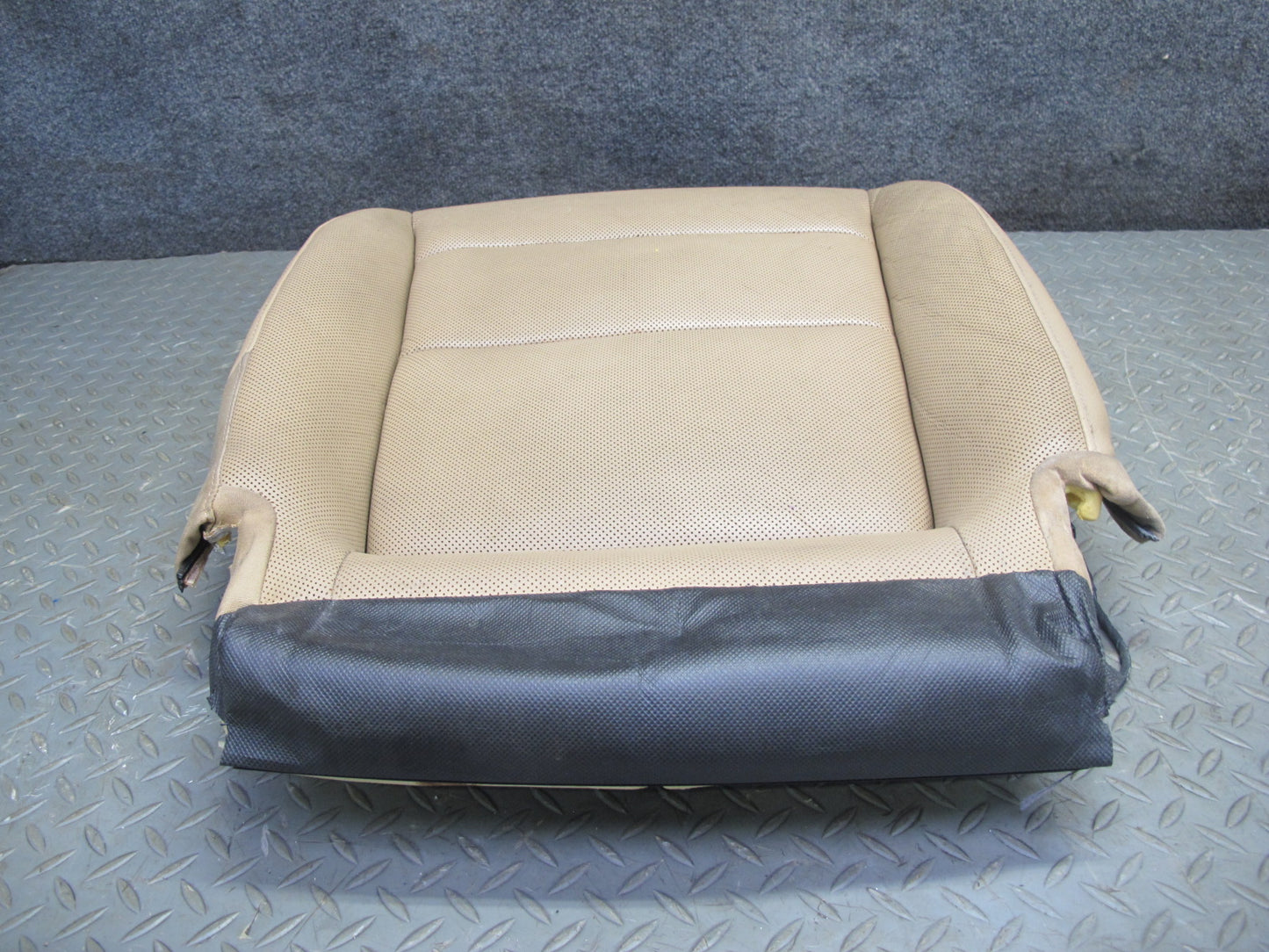 2010-2016 Porsche Panamera 970 Front Right Pass Side Lower Bottom Seat Cushion