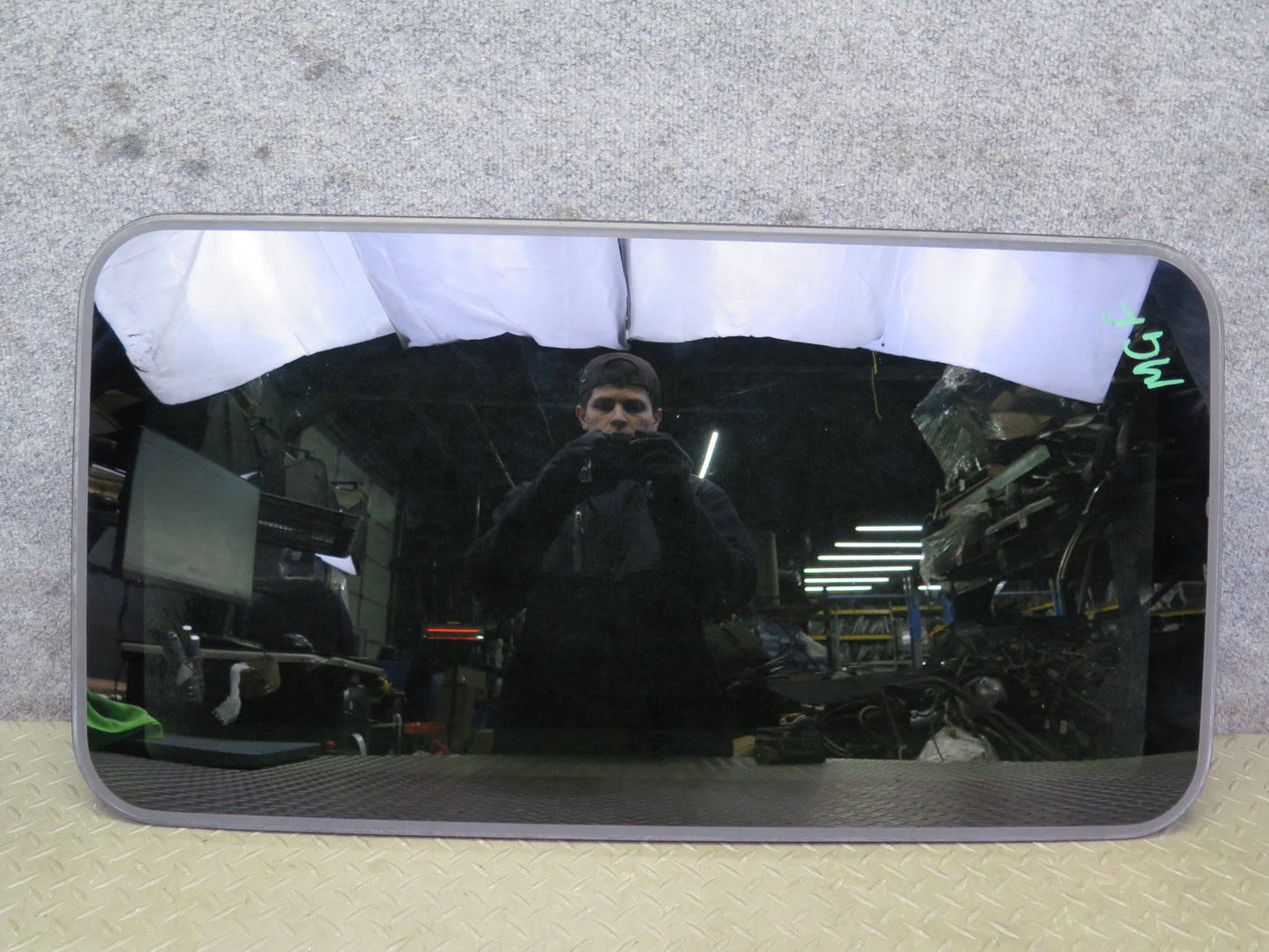 2014-2020 Maserati Ghibli M157 Upper Sunroof Moon Roof Glass Window