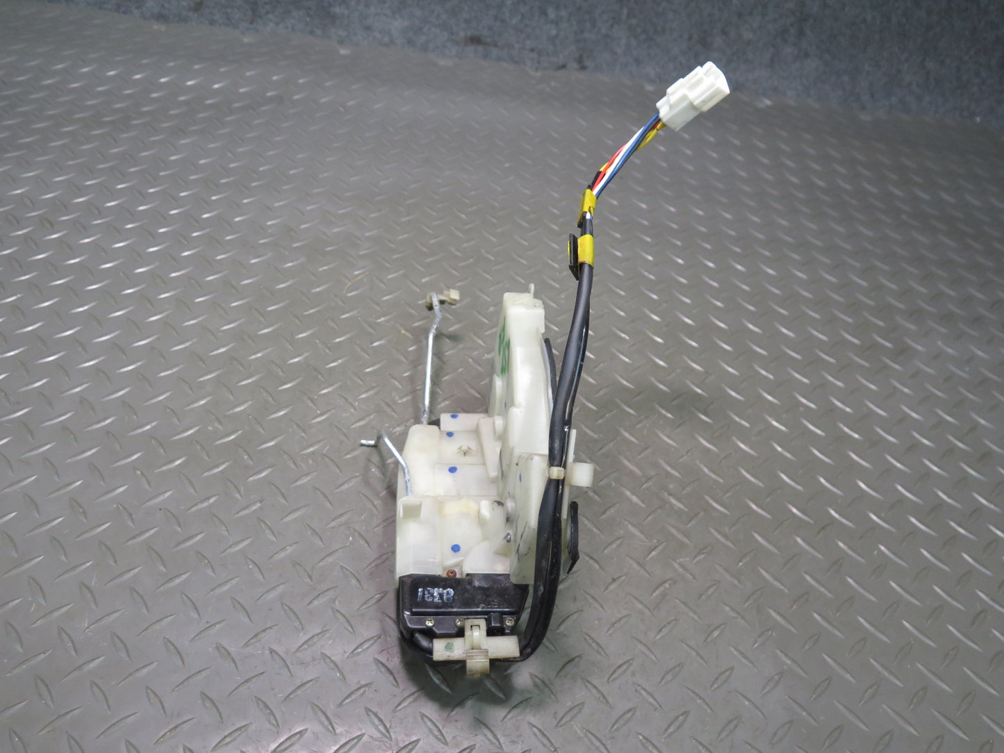 98-00 Lexus UCF20L LS400 Front Right Passenger Door Lock Latch Actuator OEM