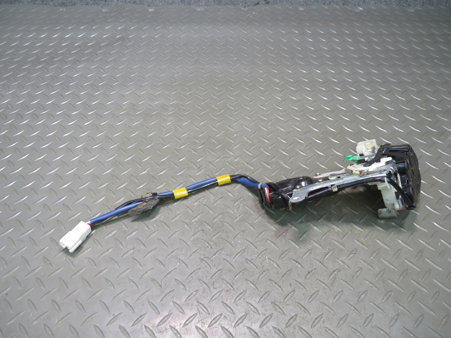 98-00 Lexus UCF20L LS400 Rear Right Door Lock Latch Actuator OEM
