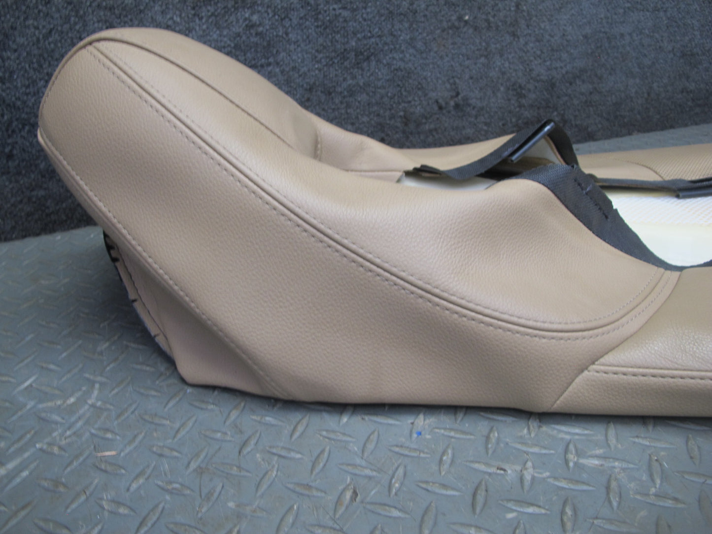 2010-2016 Porsche Panamera 970 Front Right Pass Side Upper Seat Cushion