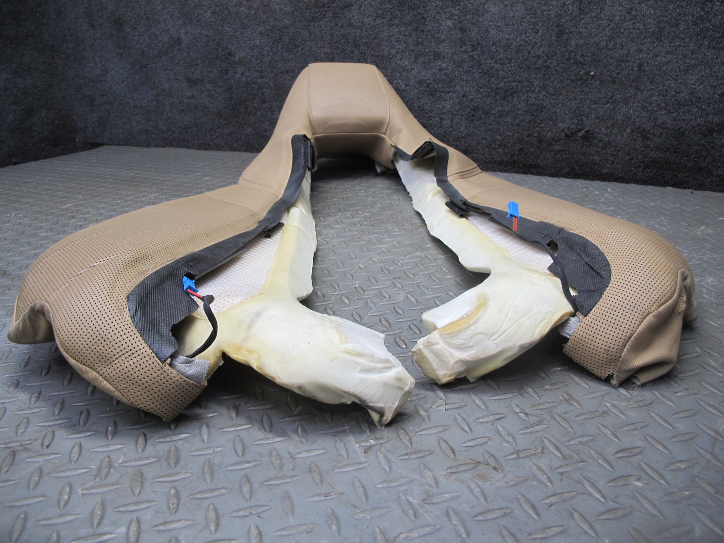 2010-2016 Porsche Panamera 970 Front Right Pass Side Upper Seat Cushion