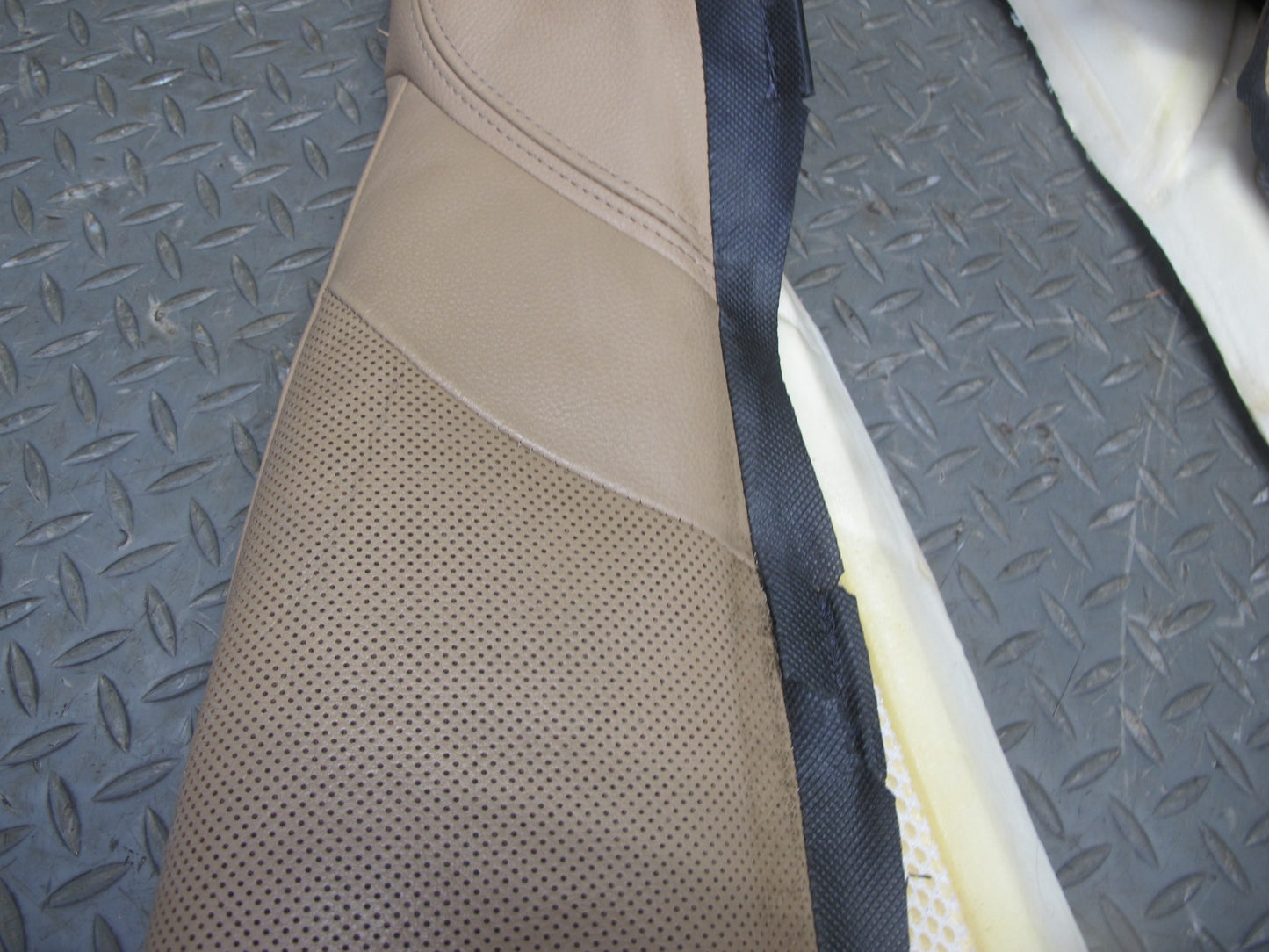 2010-2016 Porsche Panamera 970 Front Right Pass Side Upper Seat Cushion