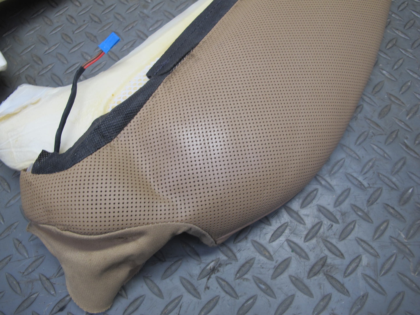 2010-2016 Porsche Panamera 970 Front Right Pass Side Upper Seat Cushion