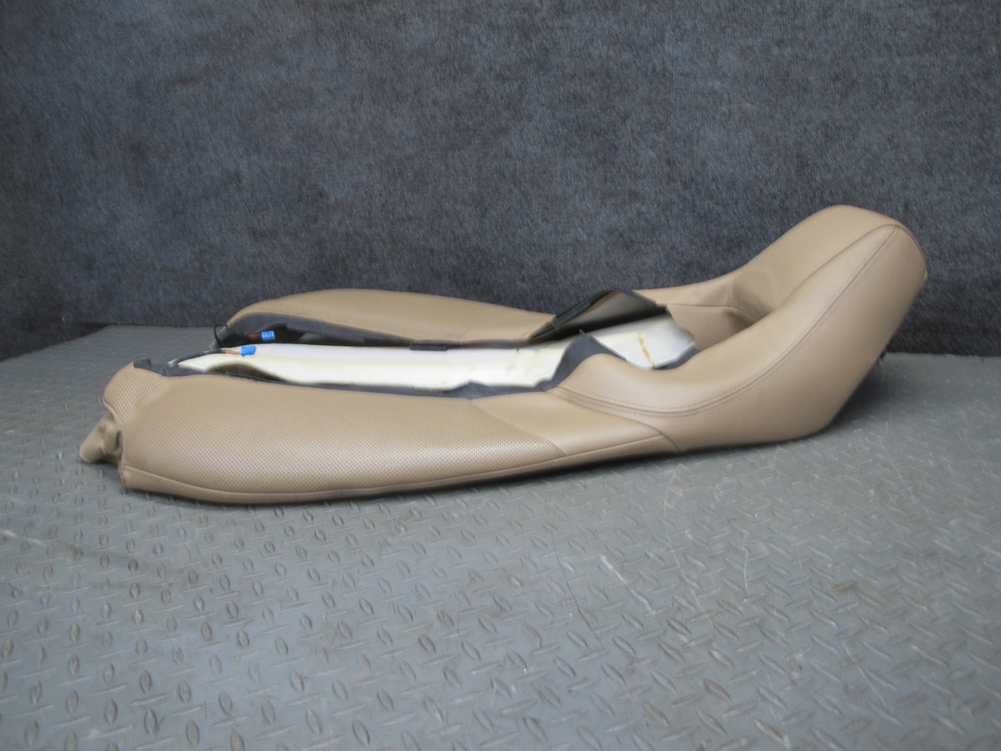 2010-2016 Porsche Panamera 970 Front Right Pass Side Upper Seat Cushion